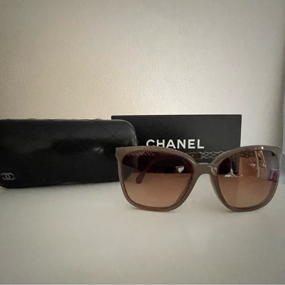 Chanel square sunglasses excellent condition